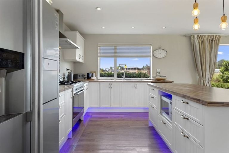 Photo of property in 9 Peak Crescent, Kaiapoi, 7630