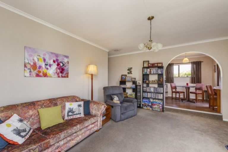 Photo of property in 11 Sandstrom Grove, Feilding, 4702