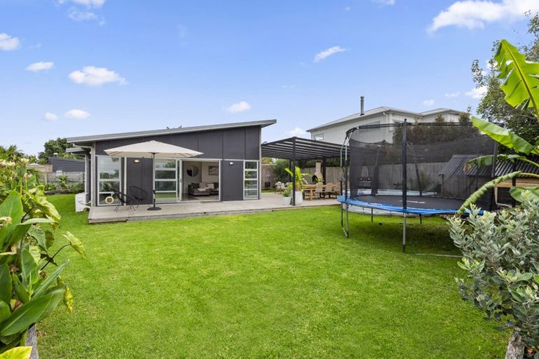 Photo of property in 20d Manukau Road, Raglan, 3225