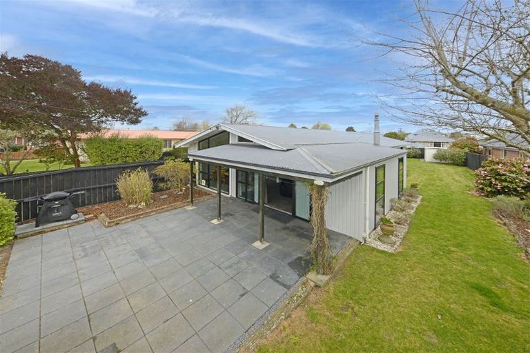 Photo of property in 9 Gainford Street, Avonhead, Christchurch, 8042