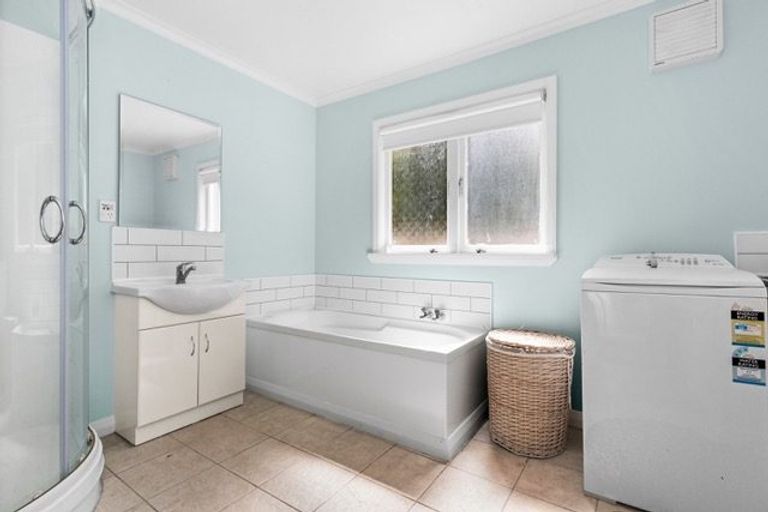 Photo of property in 26 Coote Road, Bluff Hill, Napier, 4110