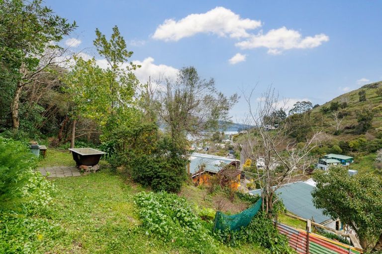 Photo of property in 24 Selwyn Road, Lyttelton, 8082