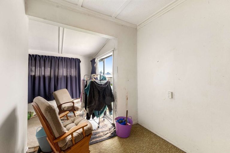 Photo of property in 17 Standish Street, Inglewood, 4330