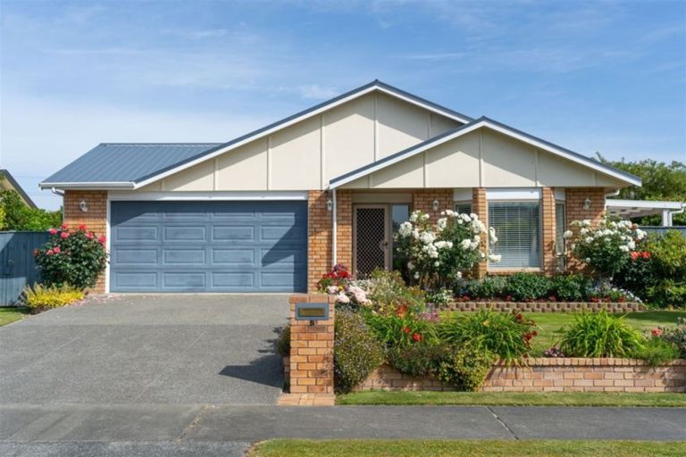 Photo of property in 2 Joan Allen Lane, Masterton, 5810