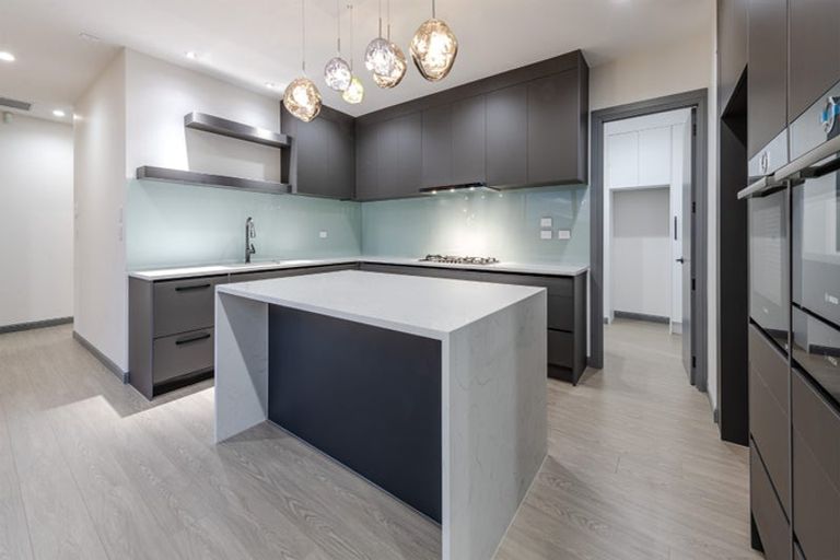 Photo of property in 14 Greenstead Close, Flat Bush, 2019