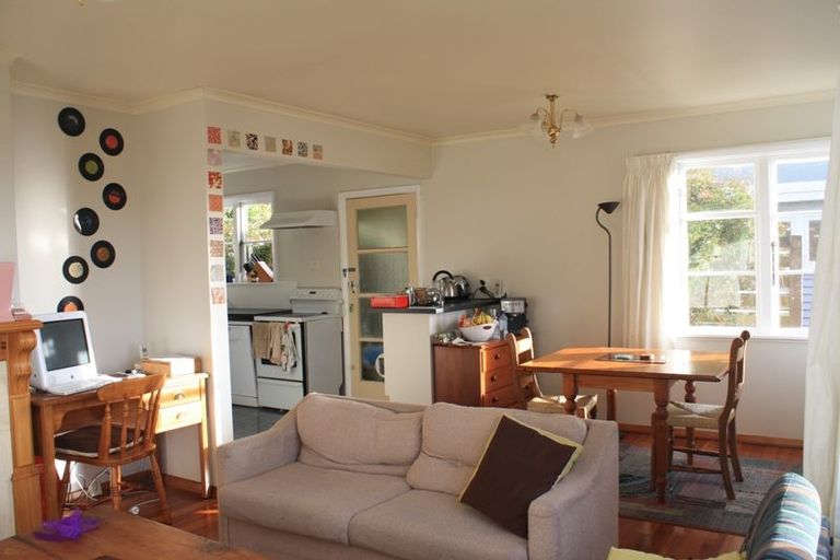 Photo of property in 17 Highbury Road, Highbury, Wellington, 6012