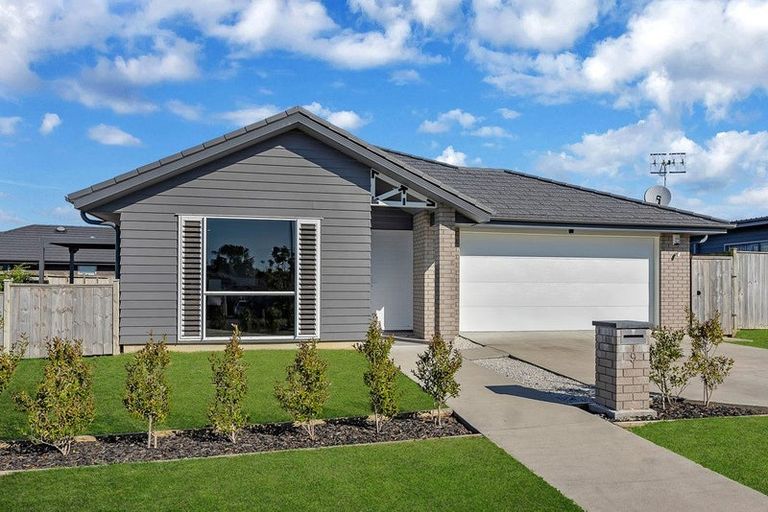 Photo of property in 9 Mutetai Road, Clarks Beach, 2122