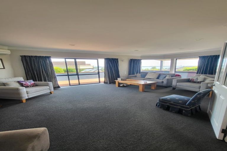 Photo of property in 3 Oakland Way, Welcome Bay, Tauranga, 3112