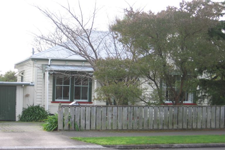 Photo of property in 45 Knowles Street, Terrace End, Palmerston North, 4410
