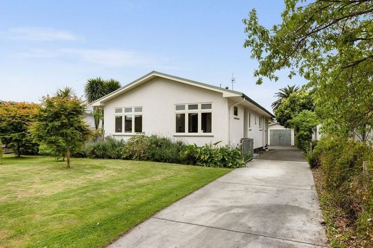 Photo of property in 12 Williams Street, Marewa, Napier, 4110