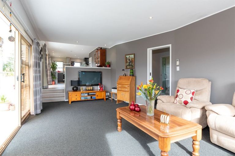 Photo of property in 26 Realm Place, Massey, Auckland, 0614