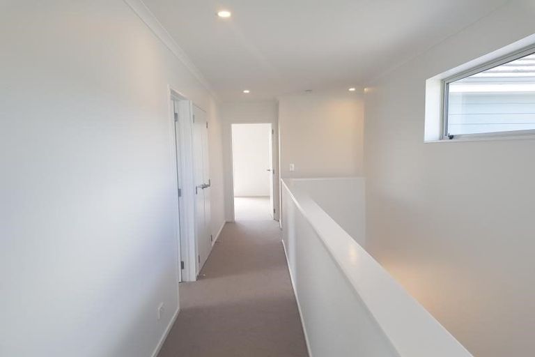 Photo of property in 5 Tyler Davies Drive, Red Beach, 0932