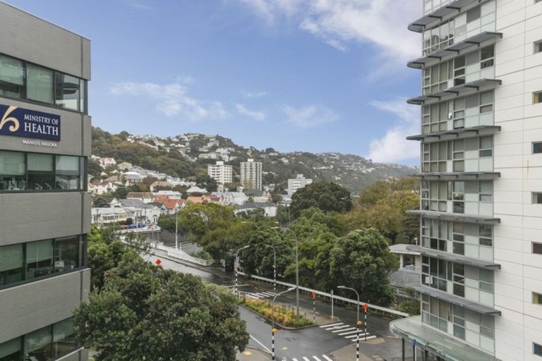 Photo of property in Westhaven Apartments, 15/127u Molesworth Street, Thorndon, Wellington, 6011