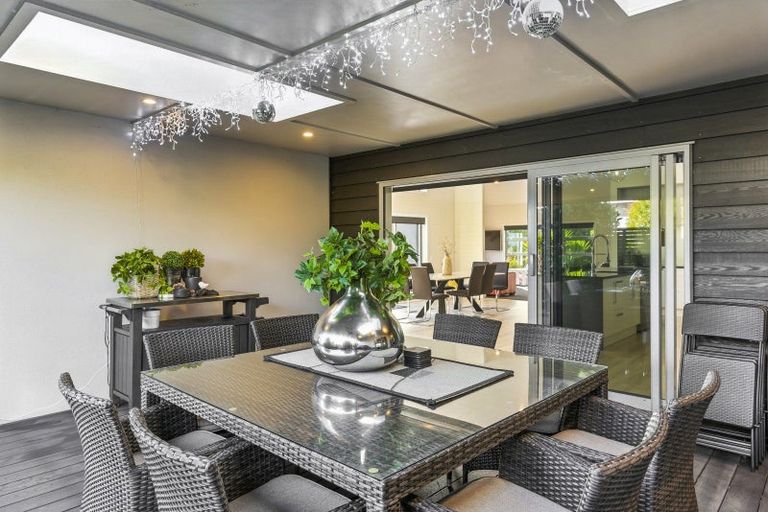 Photo of property in 22 Taranui Way, Paraparaumu Beach, Paraparaumu, 5032