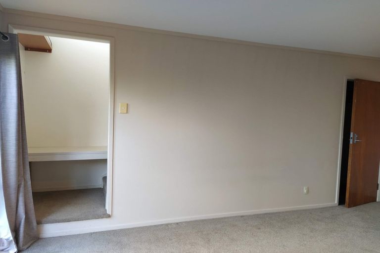 Photo of property in 2/18 Glamorgan Drive, Torbay, Auckland, 0630