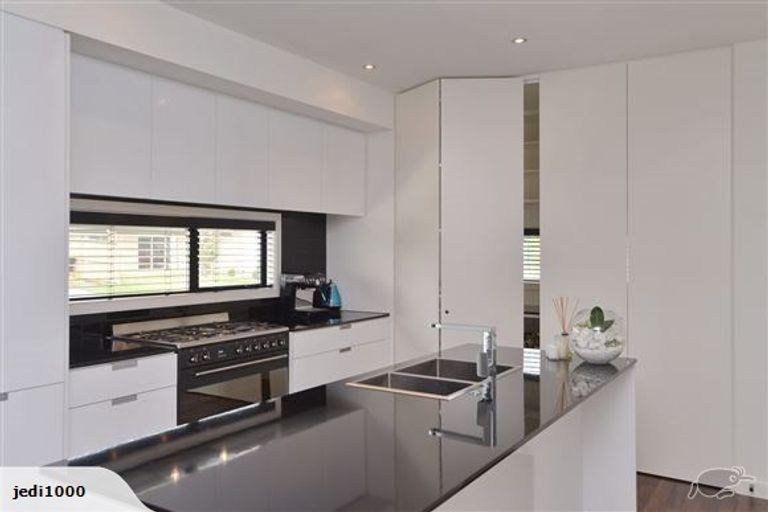 Photo of property in 33 Peak Crescent, Kaiapoi, 7630