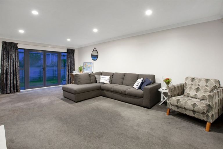 Photo of property in 47 Staithes Drive North, Whitby, Porirua, 5024