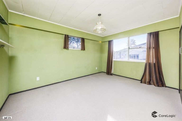 Photo of property in 3 Crampton Place, Manurewa, Auckland, 2102