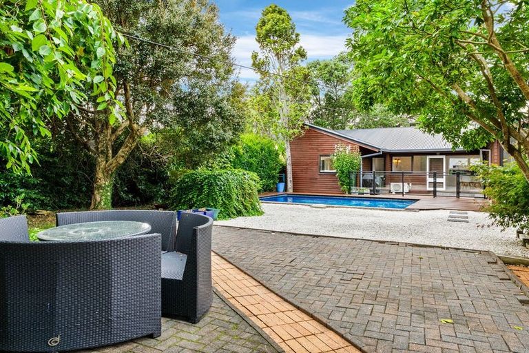 Photo of property in 279 Royal Road, Massey, Auckland, 0614