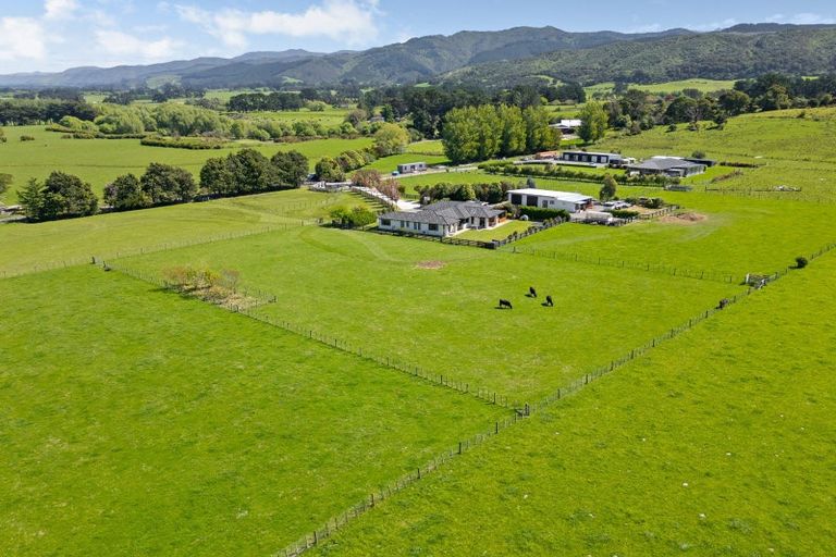 Photo of property in 546 Belvedere Road, Carrington, Carterton, 5791