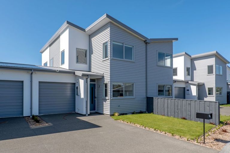 Photo of property in 21 Kakapo Lane, Redwood, 8051