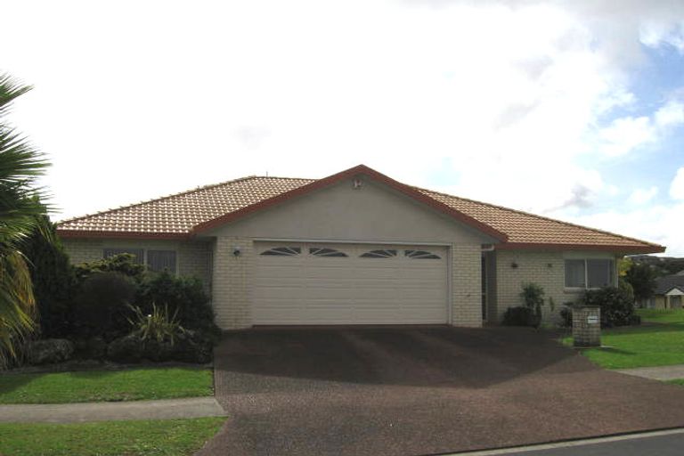 Photo of property in 6 San Antonio Way, Henderson, Auckland, 0612