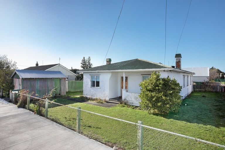 Photo of property in 23 Ross Street, Marton, 4710