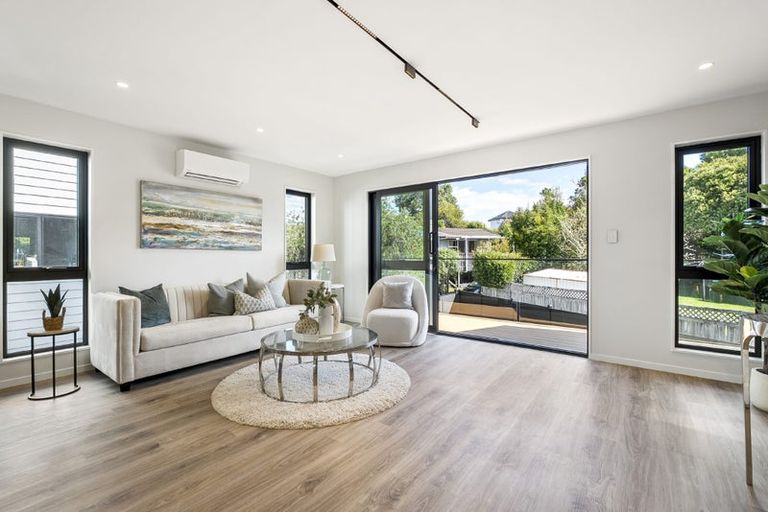 Photo of property in 111 Sycamore Drive, Sunnynook, Auckland, 0620
