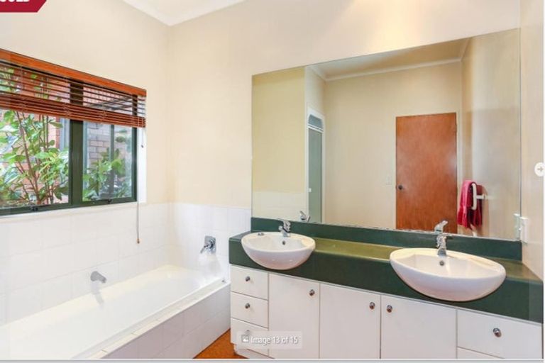 Photo of property in 24 Derbyshire Lane, Karaka, Papakura, 2580