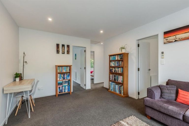 Photo of property in 42d James Cook Drive, Whitby, Porirua, 5024