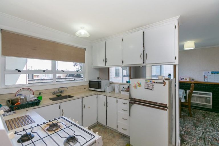 Photo of property in 160 Tukapa Street, Westown, New Plymouth, 4310