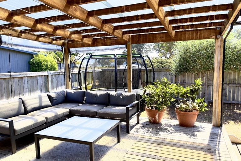 Photo of property in 112a Kiwi Road, Whangamata, 3620