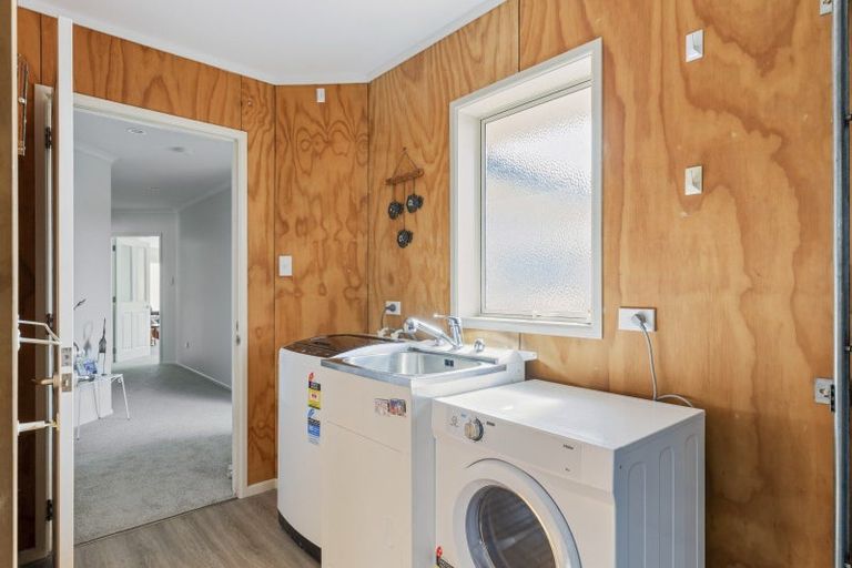 Photo of property in 112b Govett Avenue, Frankleigh Park, New Plymouth, 4310