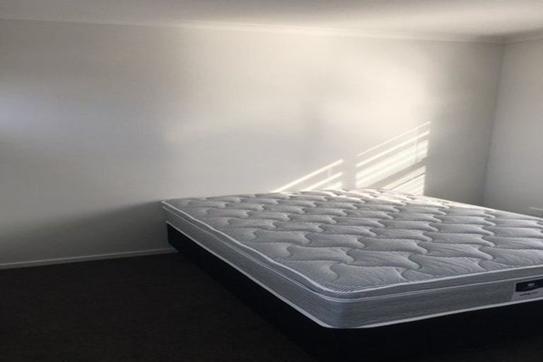 Photo of property in 4/10 Burrows Place, Frankton, Hamilton, 3204