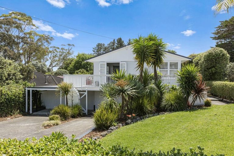 Photo of property in 121 Taikata Road, Te Atatu Peninsula, Auckland, 0610