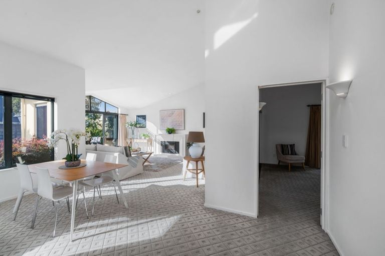 Photo of property in 8 Church Lane, Merivale, Christchurch, 8014