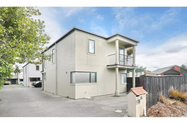 Photo of property in 16 Macaulay Street, Addington, Christchurch, 8024