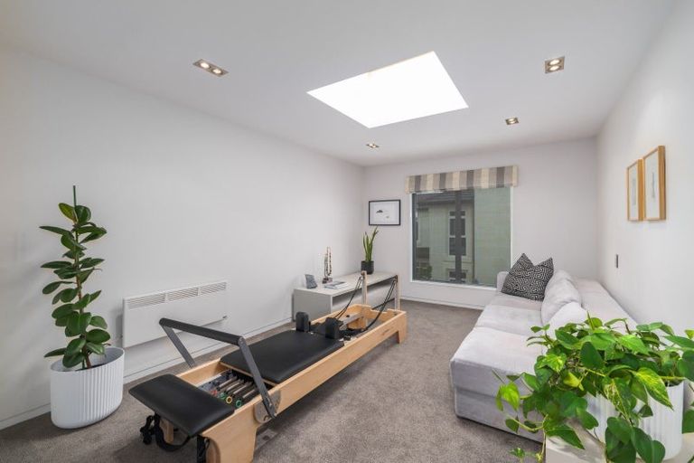 Photo of property in 45 Waiwetu Street, Fendalton, Christchurch, 8052