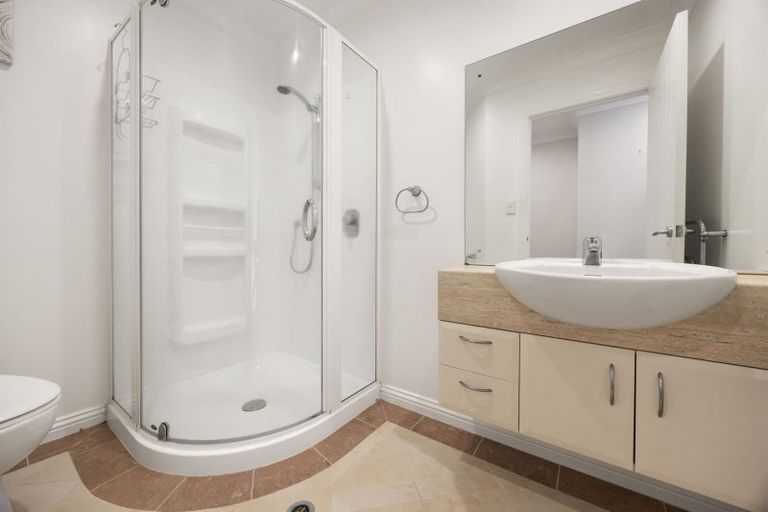 Photo of property in 1f/11 London Street, Hamilton Central, Hamilton, 3204