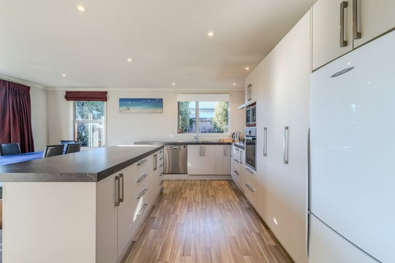 Photo of property in 14 William James Close, Mosgiel, 9024
