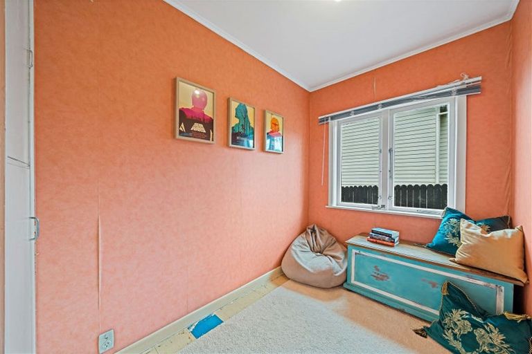 Photo of property in 91 Hutchinson Avenue, New Lynn, Auckland, 0600