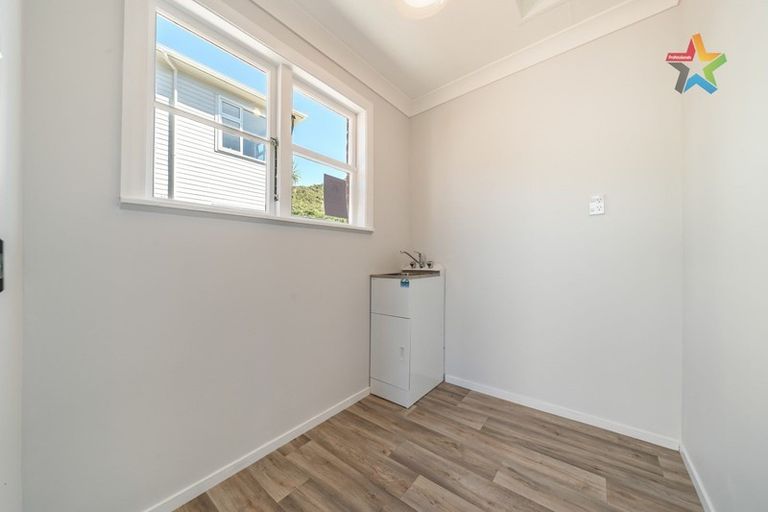 Photo of property in 92 Judd Crescent, Naenae, Lower Hutt, 5011