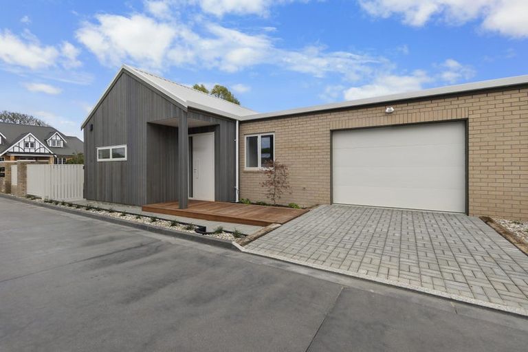 Photo of property in 1/11 Tamihana Avenue, Fairfield, Hamilton, 3214