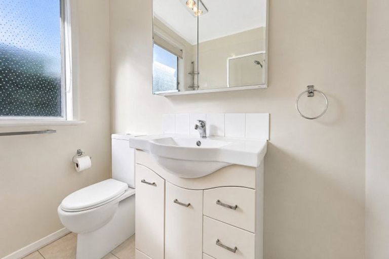 Photo of property in 1b Horoeka Street, Stokes Valley, Lower Hutt, 5019