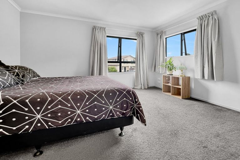 Photo of property in 71 Kaimoana Street, Weymouth, Auckland, 2103