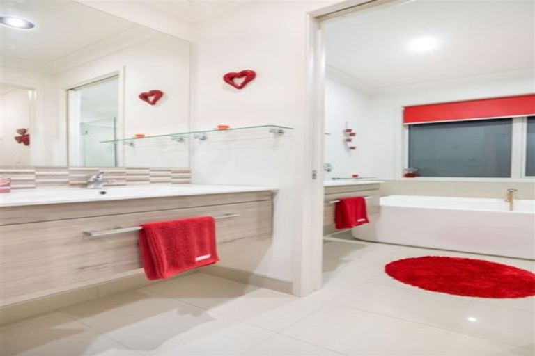 Photo of property in 2 Gateshead Road, Pokeno, 2402