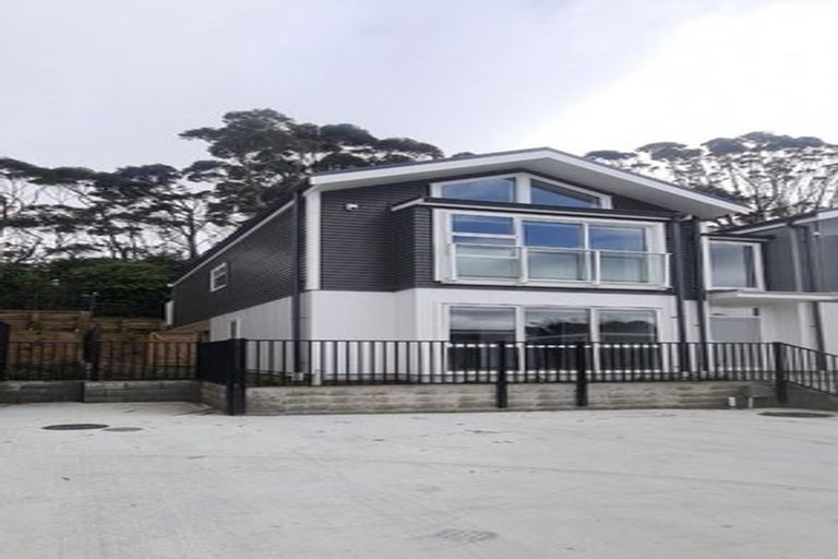 Photo of property in 15 Tai Lane, Whitby, Porirua, 5024