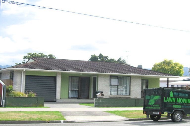 Photo of property in 7a Lane Street, Wallaceville, Upper Hutt, 5018