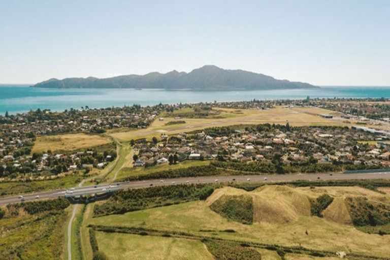 Photo of property in 20/10 Trieste Way, Paraparaumu, 5032