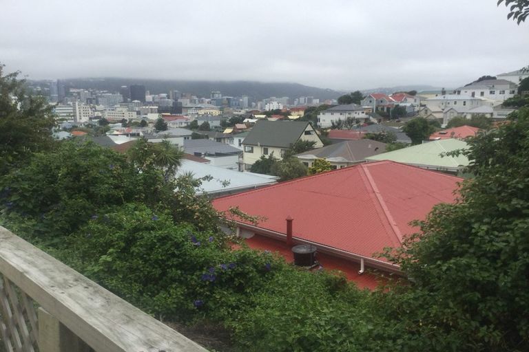 Photo of property in 121 Pirie Street, Mount Victoria, Wellington, 6011